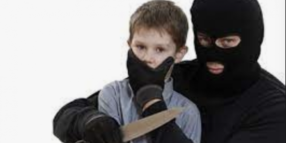 France : les Sénateurs connaissent la dangerosité des injections géniques pour les enfants… mais ne veulent pas que cela se sache!